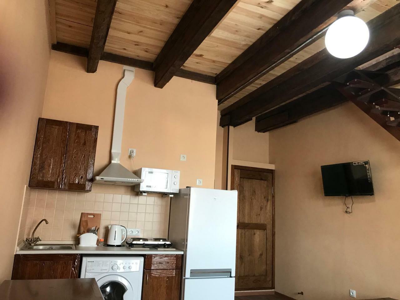 Two-Floor Apartments And Studio 2-Х Этажные Апартаменты И Студия В Самом Центре Harkov Kültér fotó